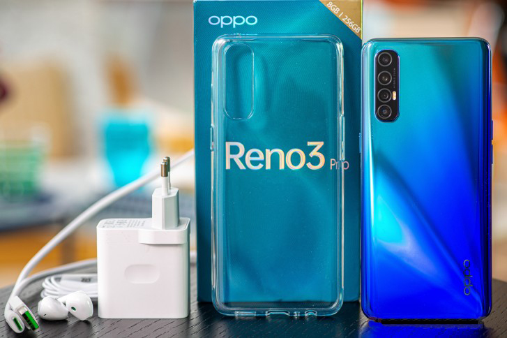 فتح علبة هاتف Oppo Reno 3 Pro
